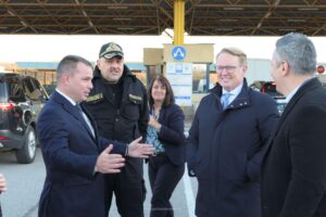 1732704253369 50592 S4