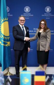Consultările secretarului de stat ana tinca cu vice ministrul republicii kazahstan, roman vassilenko 1