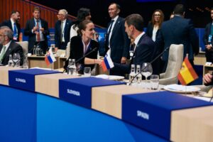 Participarea ministrului afacerilor externe al româniei la reuniunea consiliului nato ucraina 2