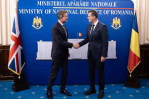 2 intalnirea ministrului apararii nationale cu ambasadorul marii britanii, la sediul mapn foto laurentiu turoi