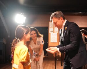 Vizita premierului republicii moldova, dorin recean, la pavilionul româniei din cadrul expo 2025 osaka (5)