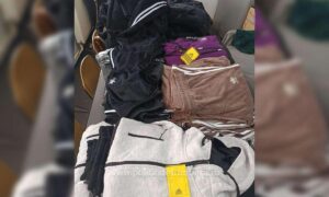 1759647783196 941 s4