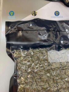 1760775180107 975 s4