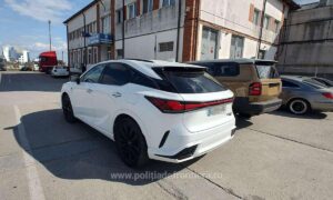 1763733427176 940 S4