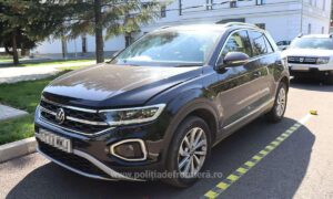 1763799006373 40962 S4