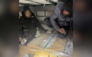 1764058033196 140 S4