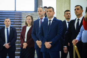 20251103 120158 aah 5186