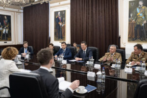 4 intalnirea ministrului apararii nationale cu adjunctul secretarului general al nato foto laurentiu turoi