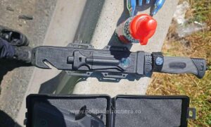 Armă cu aer comprimat și accesorii, descoperite de către poliţiştii de frontieră de la Nădlac