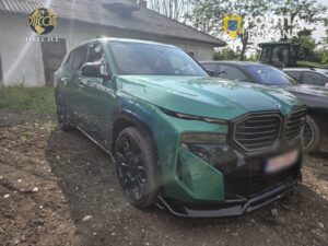 Grup infracțional organizat, specializat în vânzarea unor autoturisme furate, destructurat de polițiști și procurori