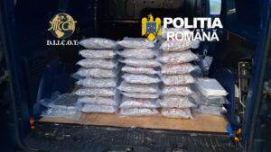Cetățean ucrainean, depistat pe A1, cu aproximativ 30 de kilograme de droguri