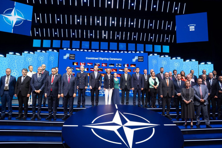 2 Ministrul Apărării Naționale a participat la Forumul Industriei de Apărare din cadrul Summitului NATO (NSDIF) foto Laurențiu Turoi (Minister of National Defence, at the NATO Summit Defence In